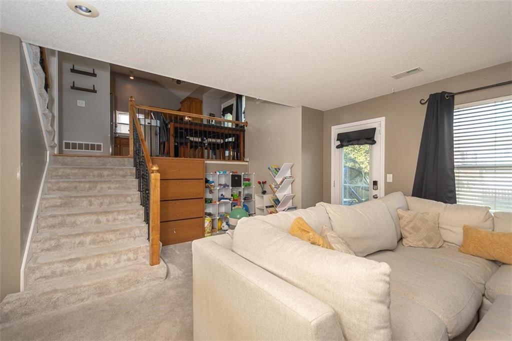 825 N Spruce Street — photo 9