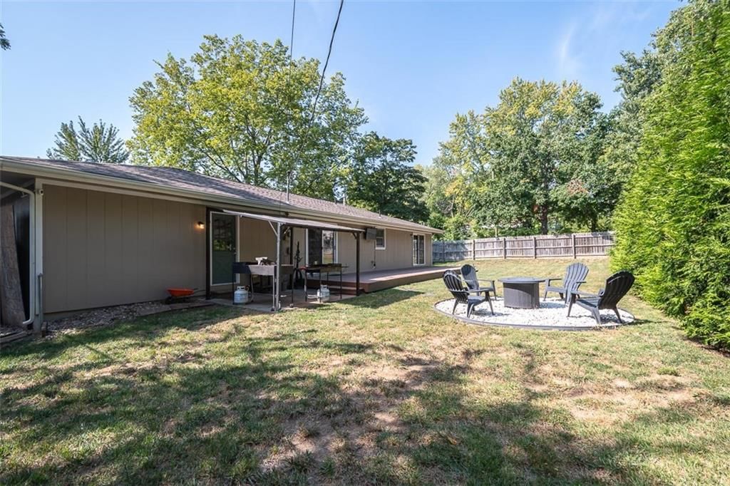 4514 Strong Avenue — photo 45