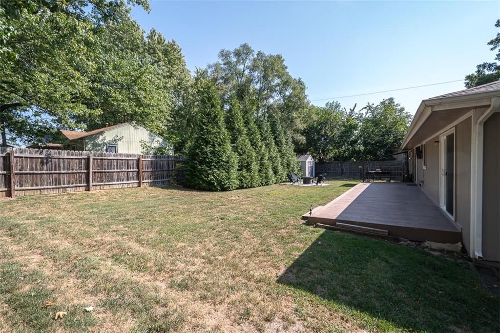 4514 Strong Avenue — photo 53