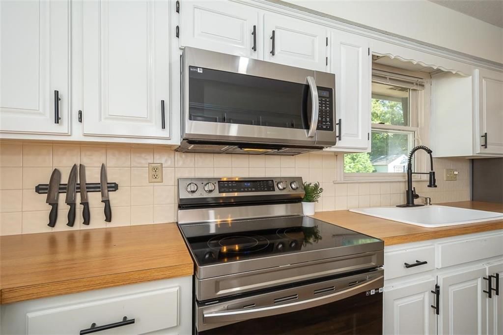 4514 Strong Avenue — photo 10