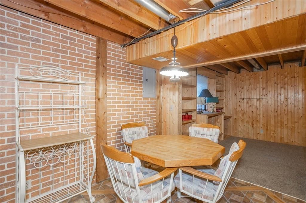 10224 Webster Avenue — photo 26