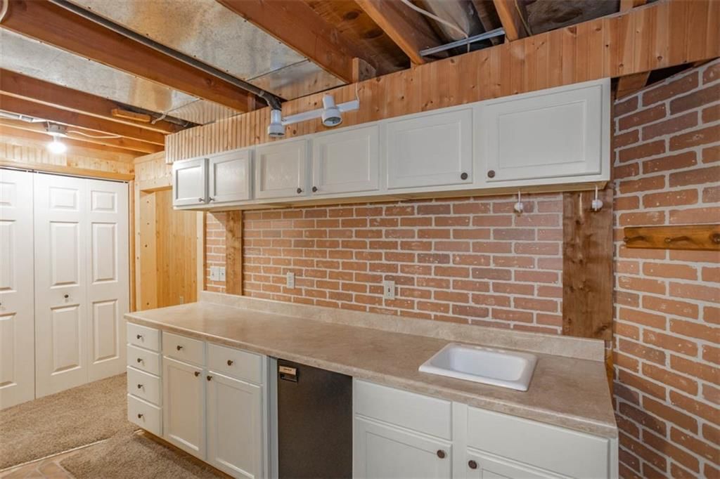 10224 Webster Avenue — photo 27
