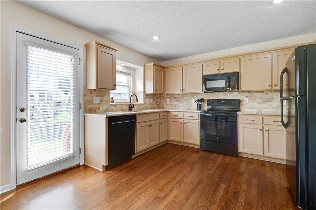 14553 W 138th Place — photo 20