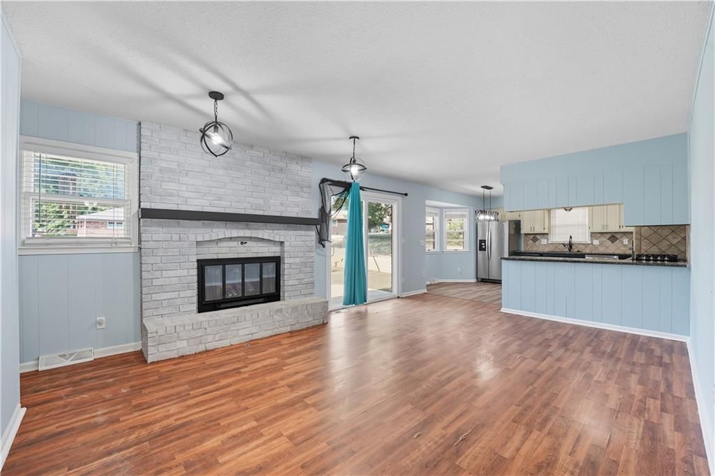 7802 N Wayne Avenue — photo 29