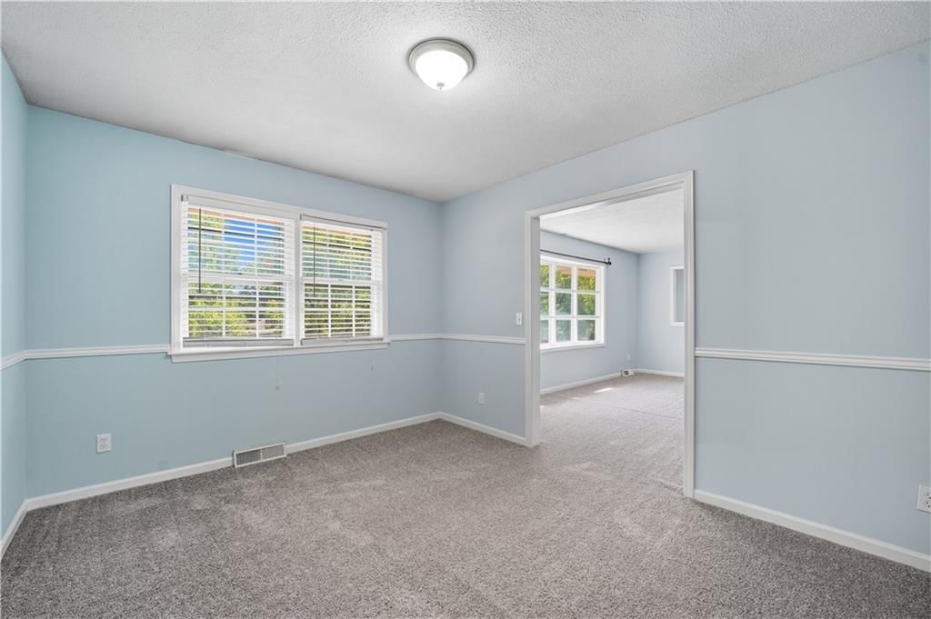 7802 N Wayne Avenue — photo 31