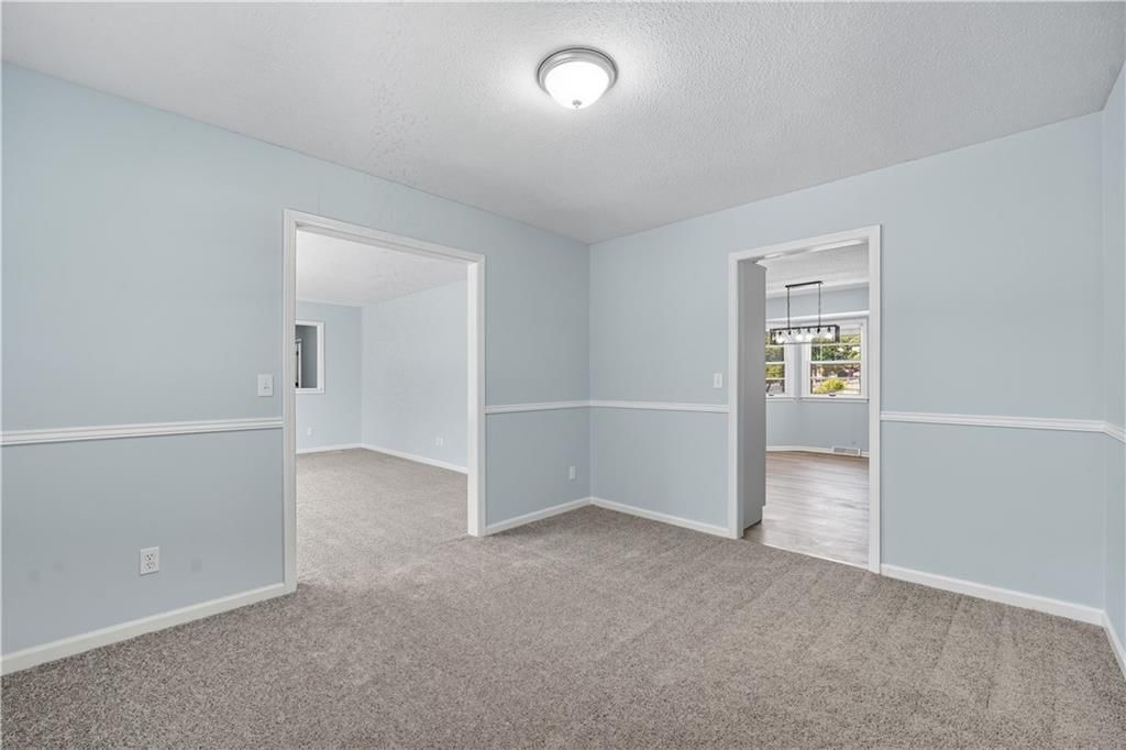 7802 N Wayne Avenue — photo 32