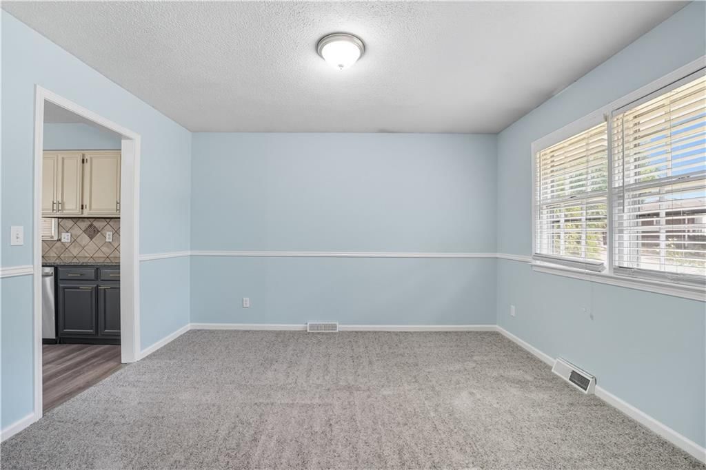 7802 N Wayne Avenue — photo 33