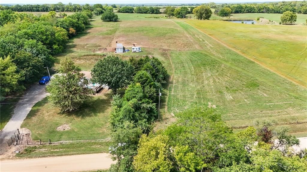 1707 Wild Horse Road — photo 27