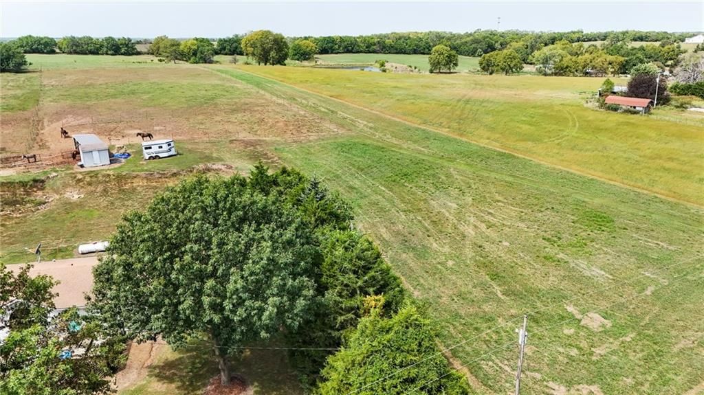 1707 Wild Horse Road — photo 29