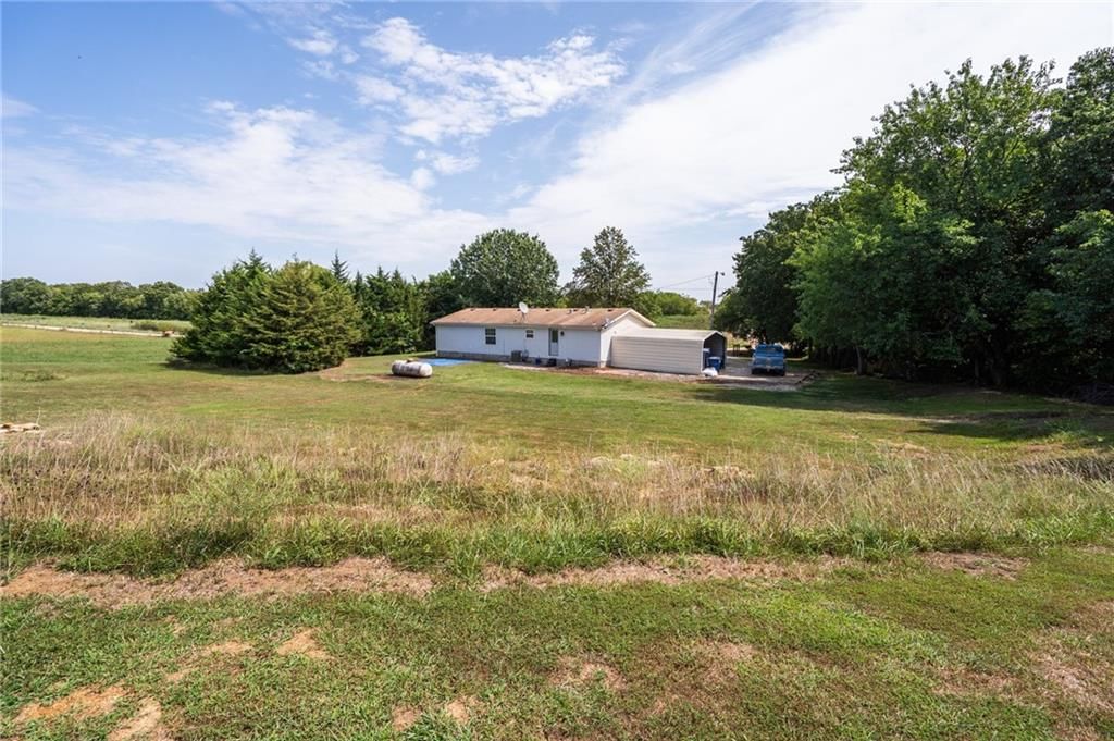 1707 Wild Horse Road — photo 38