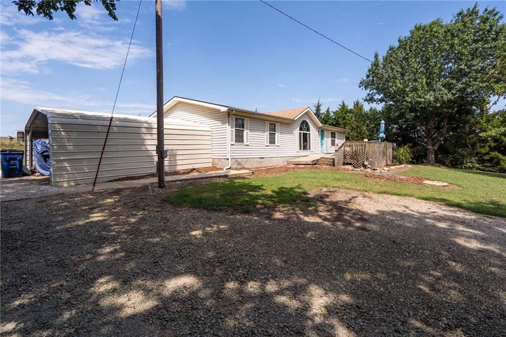1707 Wild Horse Road — photo 39