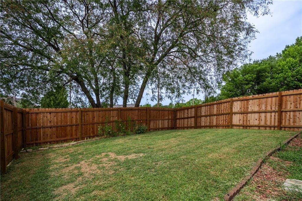 403 Pasadena Drive — photo 29