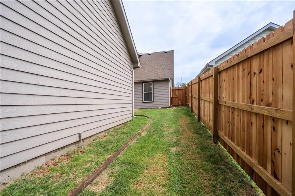 403 Pasadena Drive — photo 35