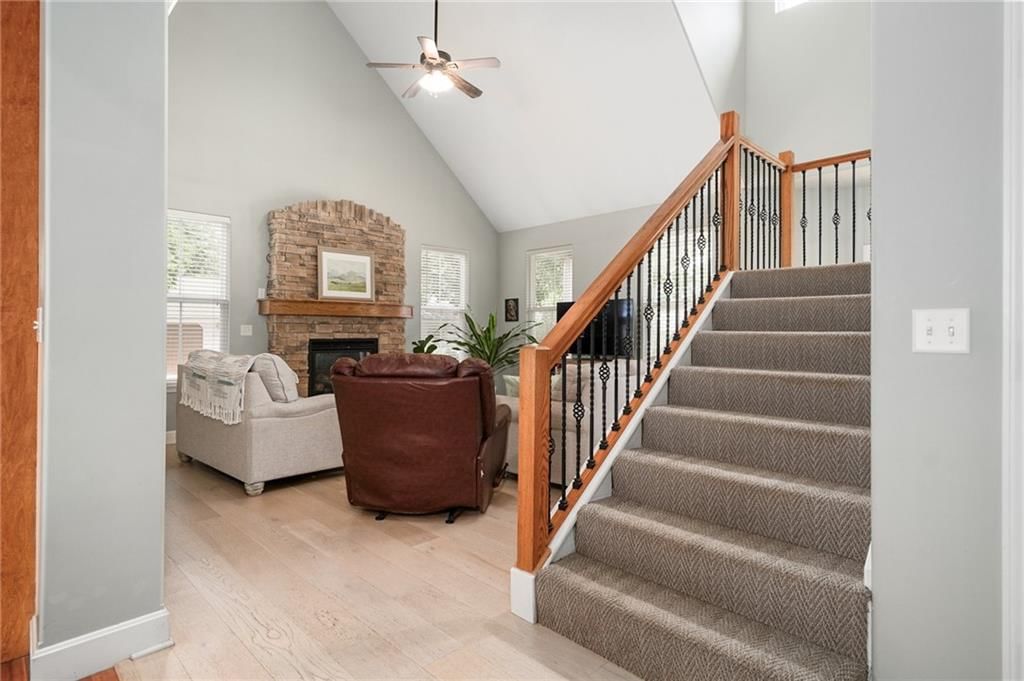 403 Pasadena Drive — photo 9