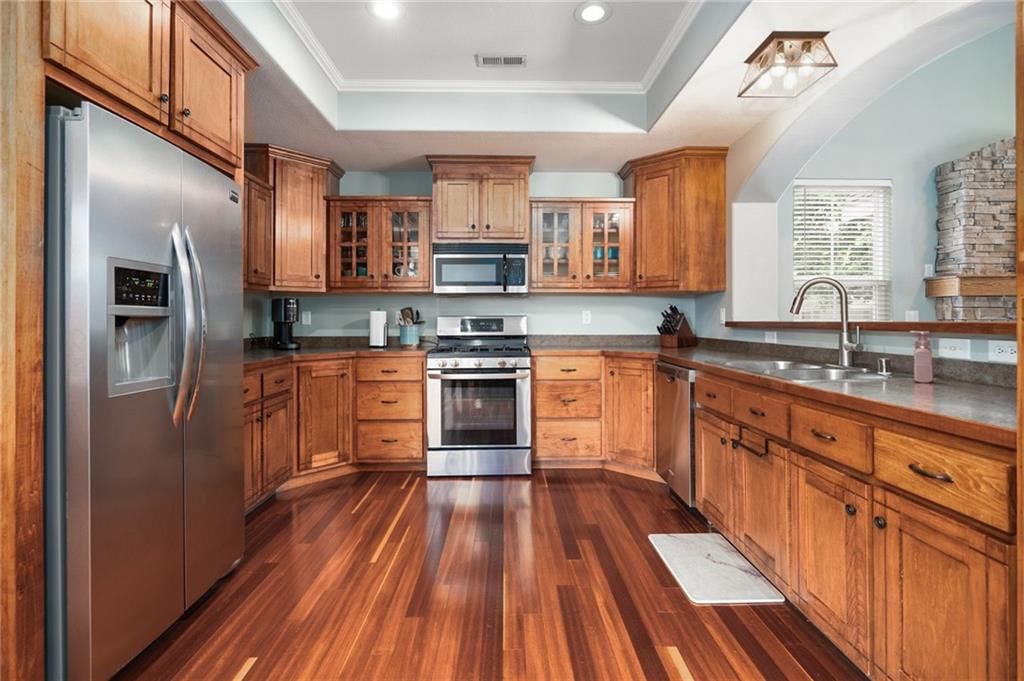 403 Pasadena Drive — photo 10