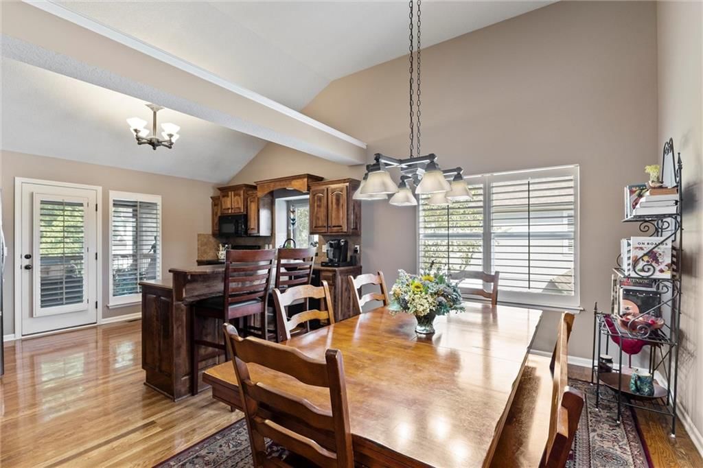 1424 NE Stonewood Drive — photo 12