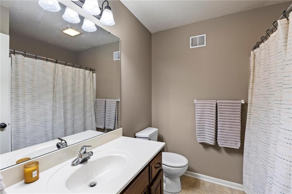 1424 NE Stonewood Drive — photo 20