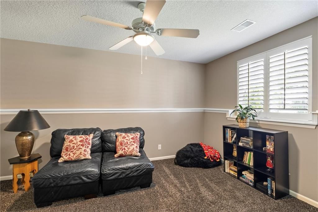 1424 NE Stonewood Drive — photo 23