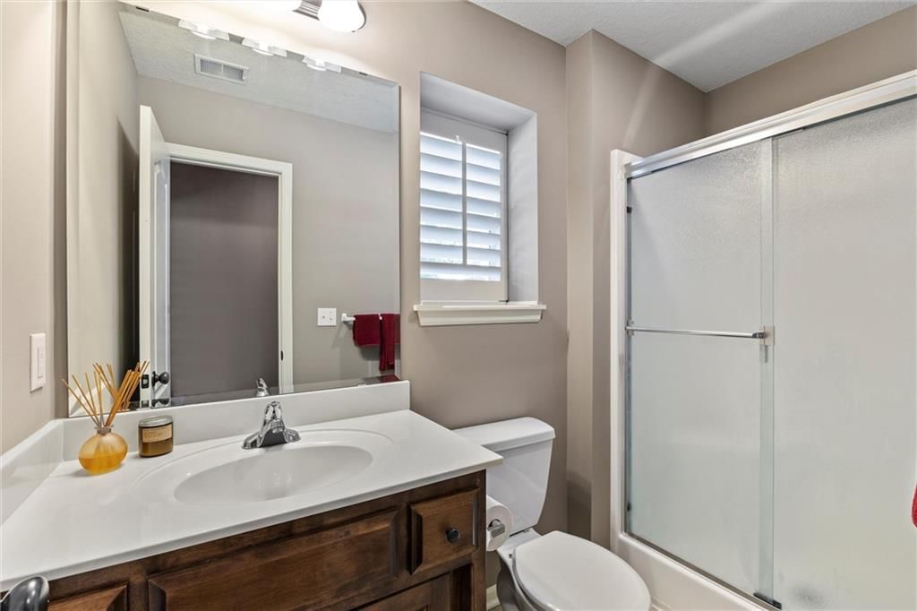 1424 NE Stonewood Drive — photo 24