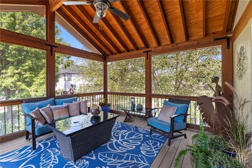 1424 NE Stonewood Drive — photo 25