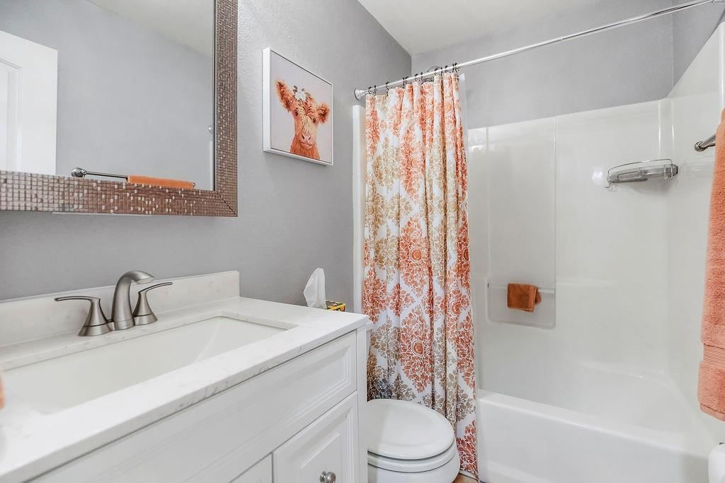 1012 Tamarisk Drive — photo 21