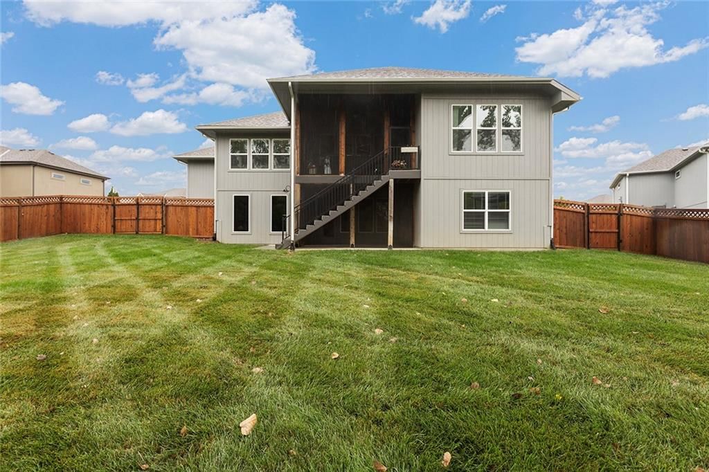 1117 SW Whispering Willow Way — photo 34