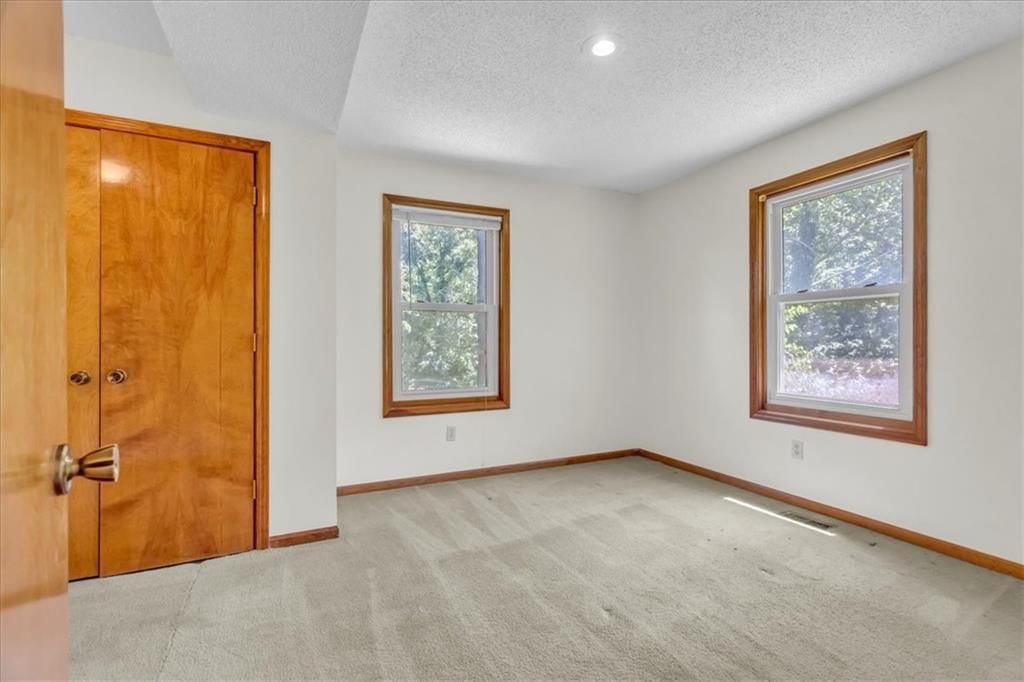 7421 N Wabash Avenue — photo 30
