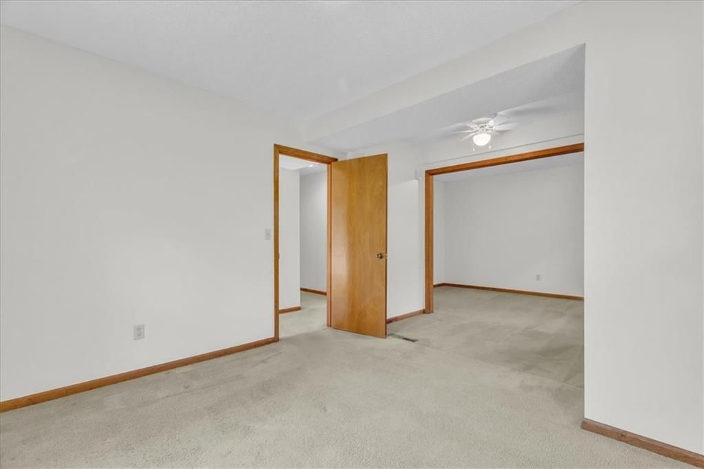 7421 N Wabash Avenue — photo 31