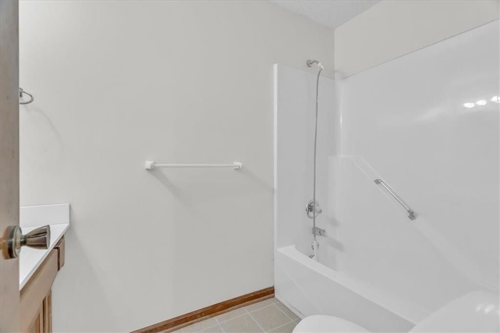 7421 N Wabash Avenue — photo 33