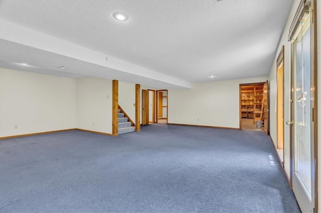 7421 N Wabash Avenue — photo 35