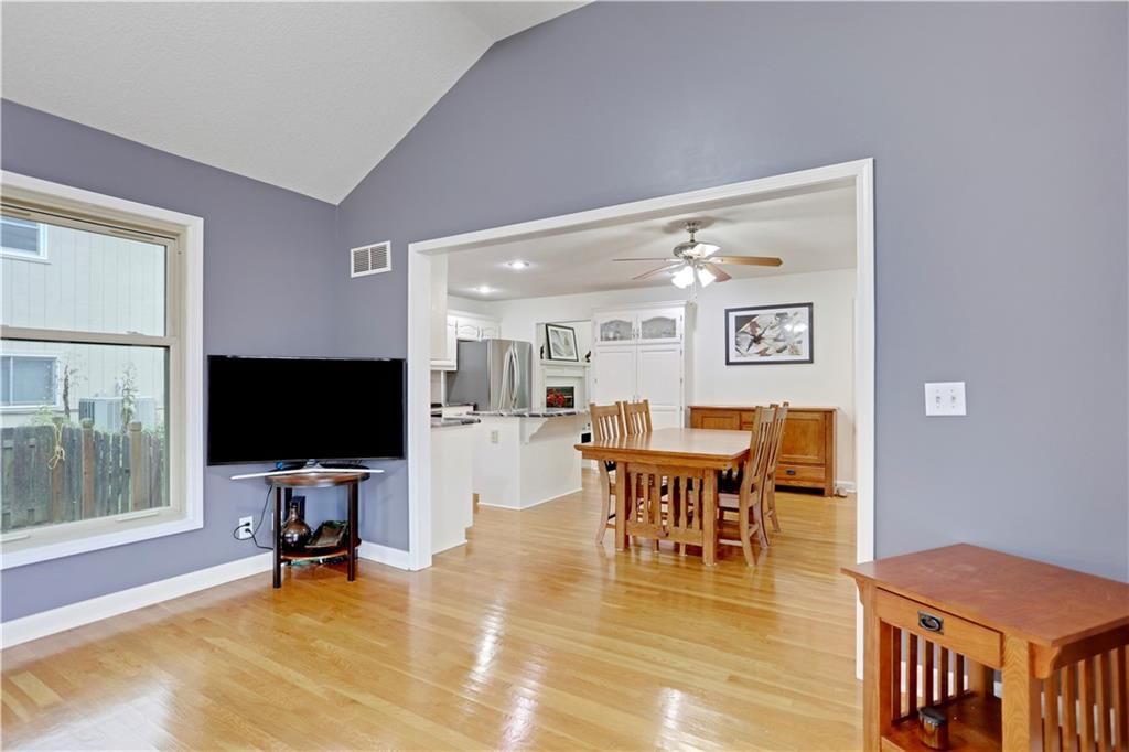 917 Kenwood Drive — photo 10