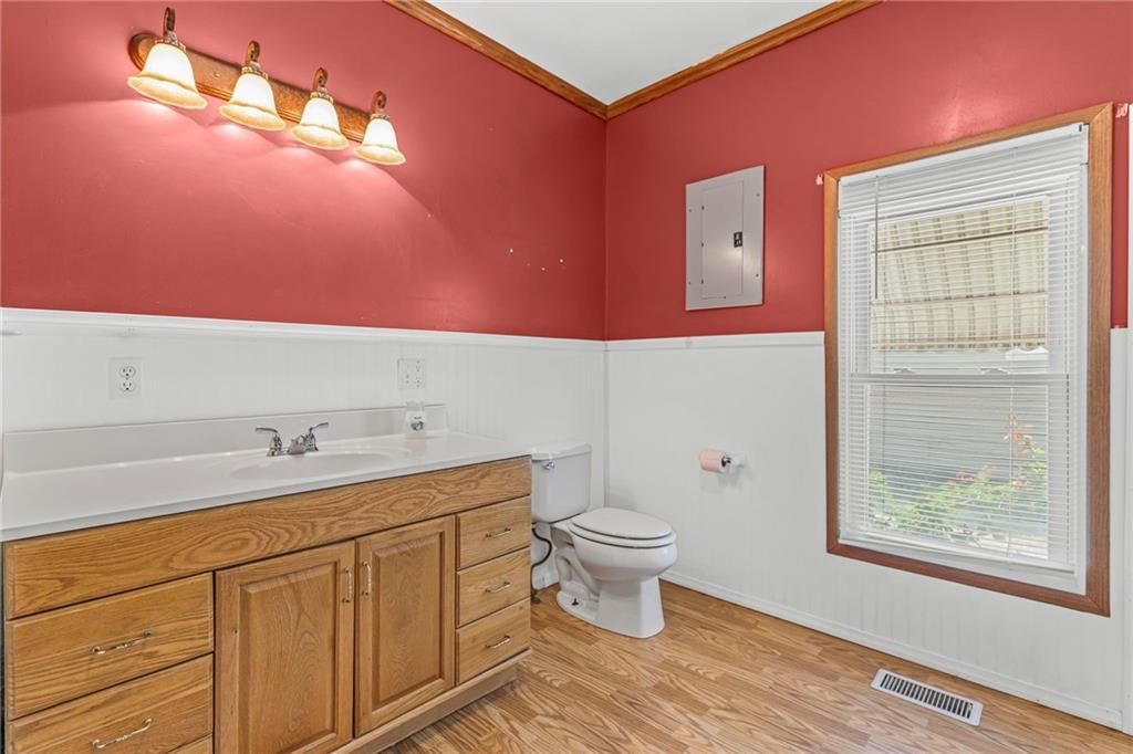617 N Sycamore Street — photo 25