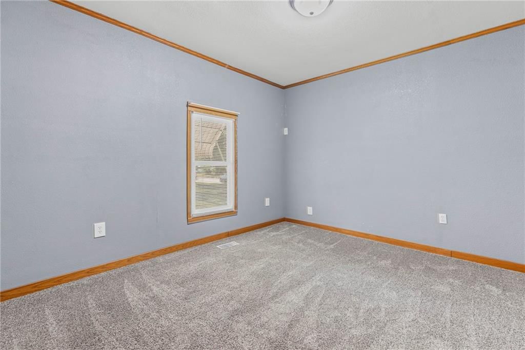 617 N Sycamore Street — photo 28