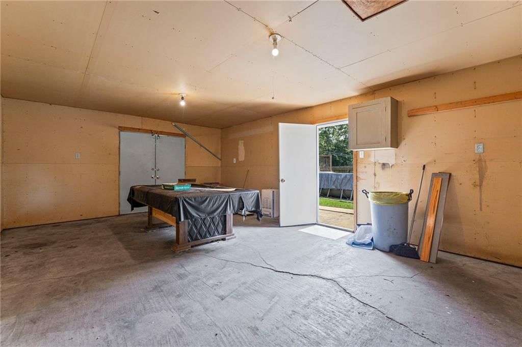617 N Sycamore Street — photo 36