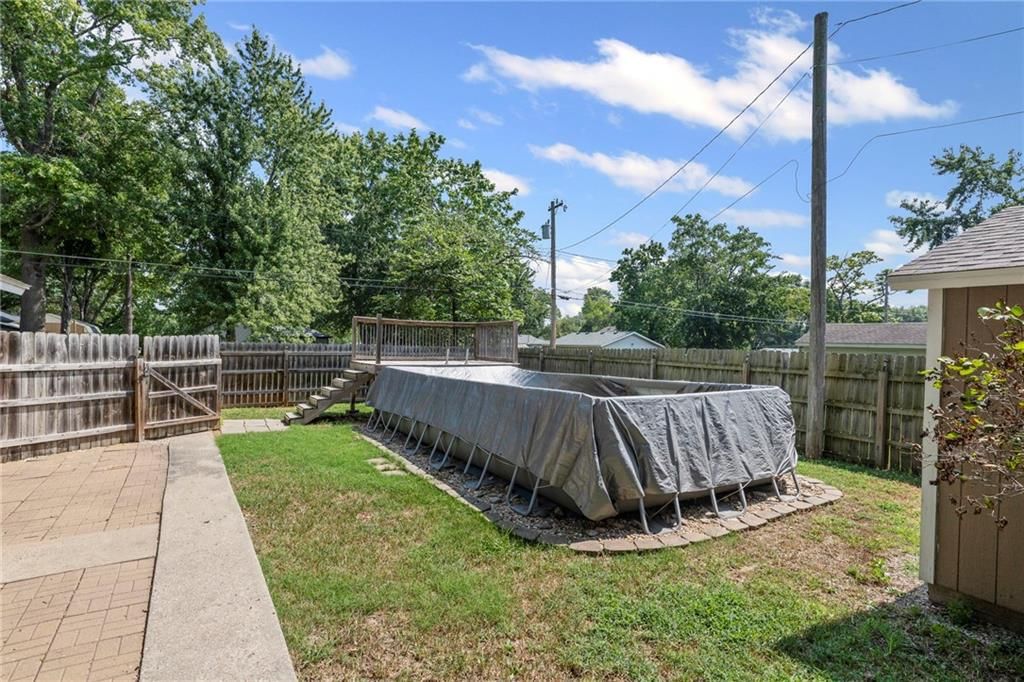 617 N Sycamore Street — photo 45