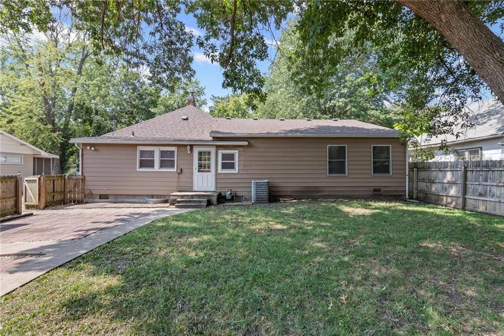617 N Sycamore Street — photo 50