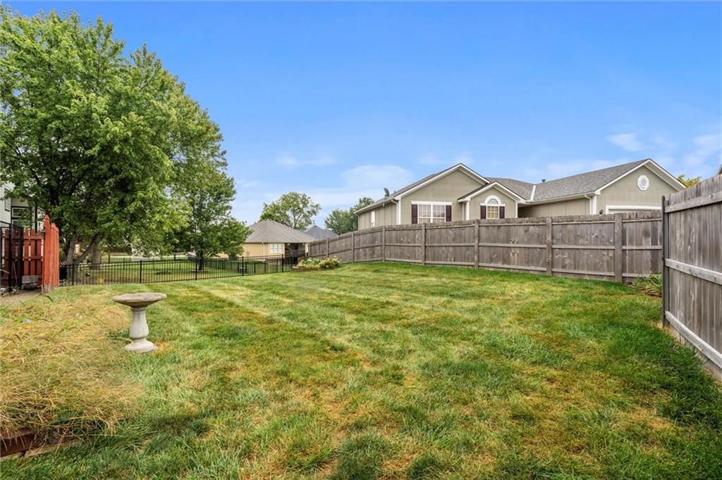 1007 NW Long Drive — photo 26