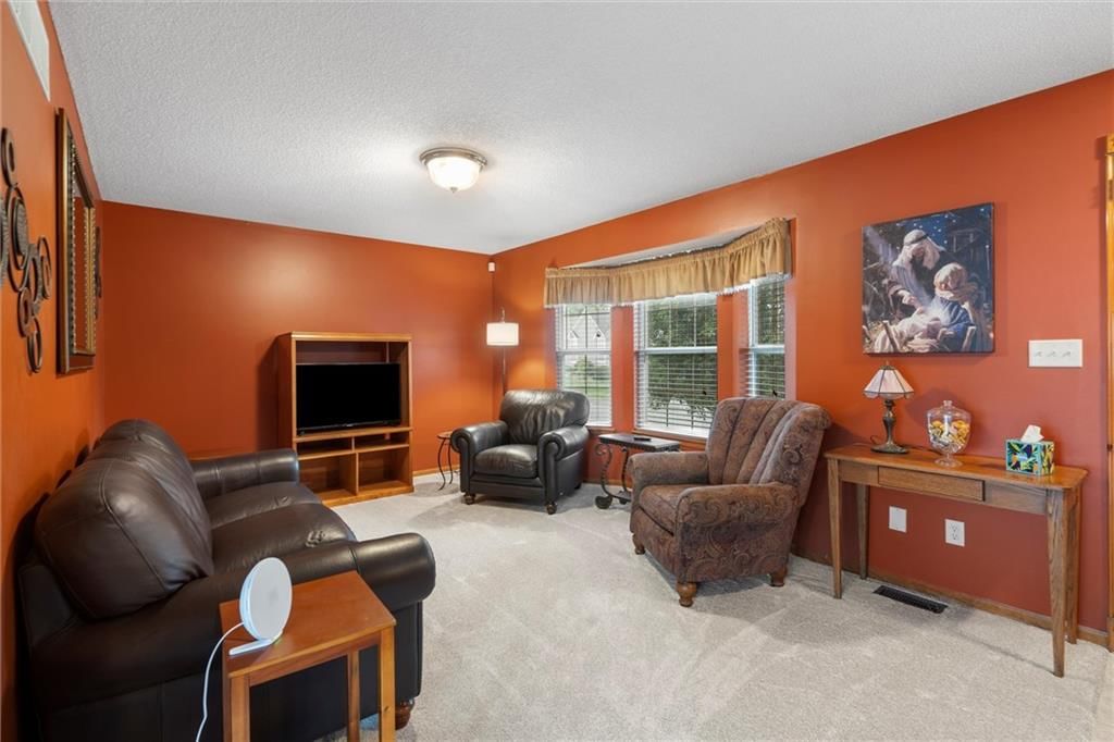 1007 NW Long Drive — photo 5