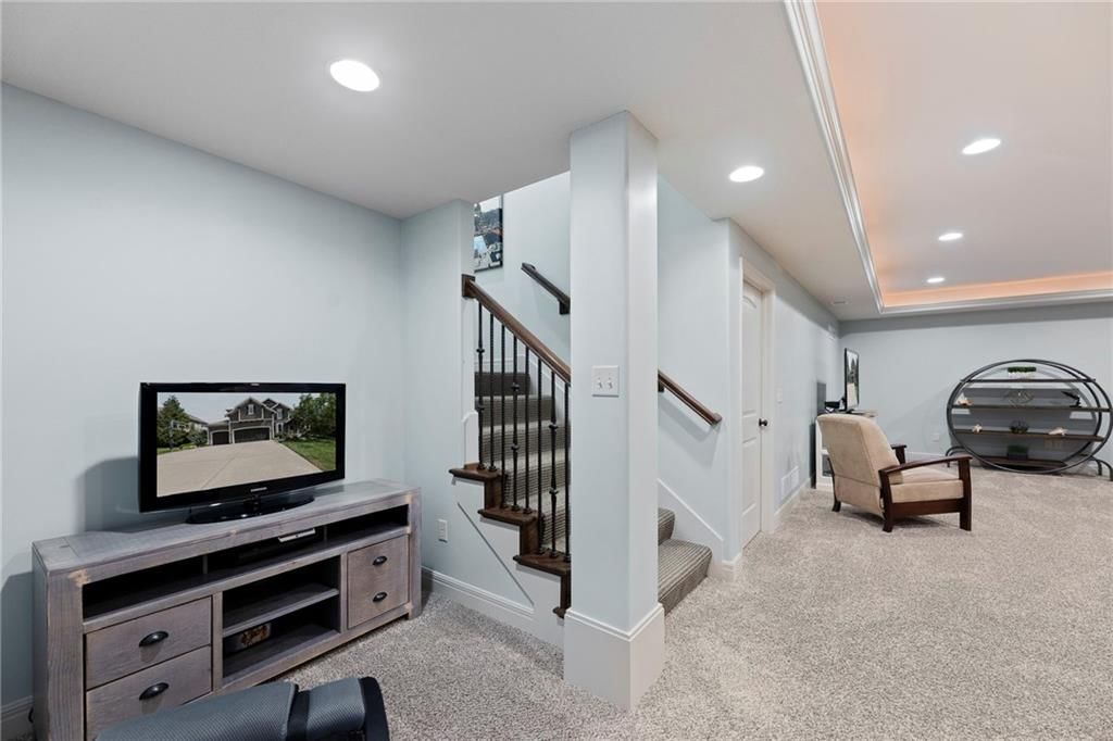 16825 Stearns Street — photo 44