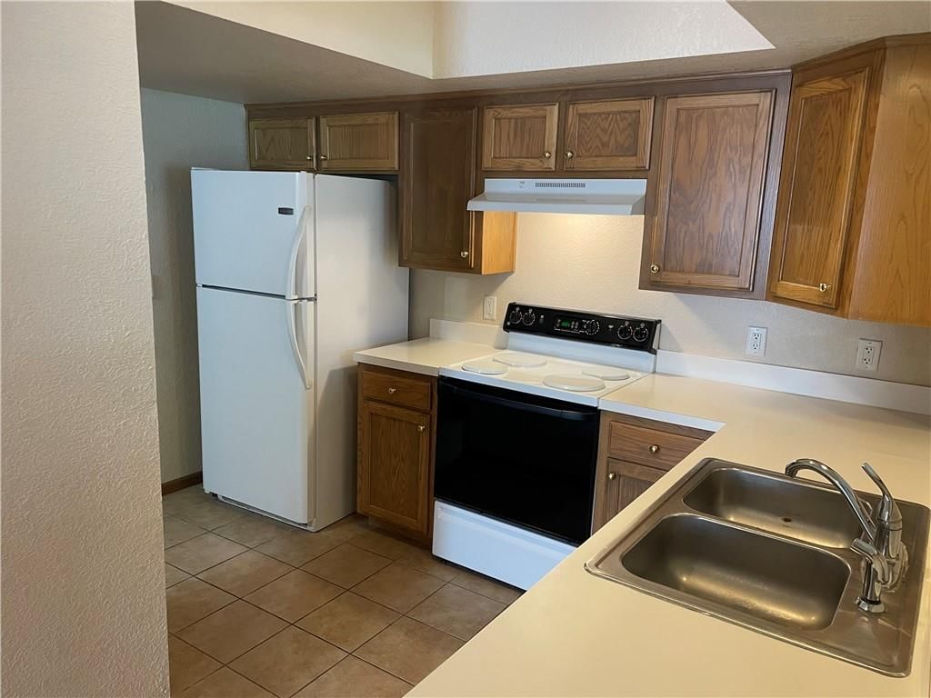 954 E Wildcat Run Street — photo 6