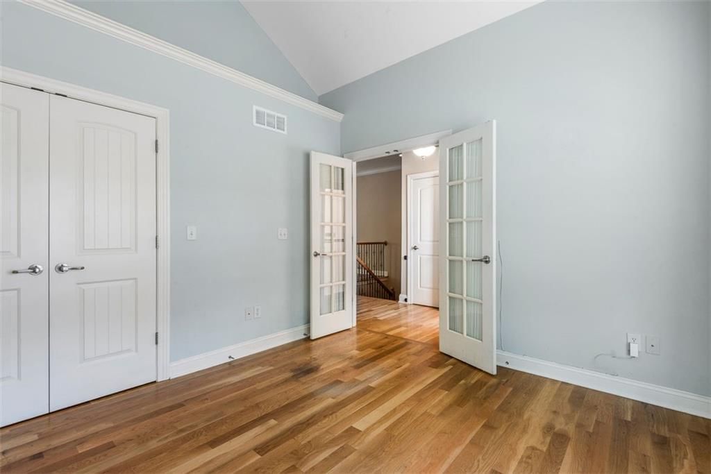 859 N Alder Street — photo 12