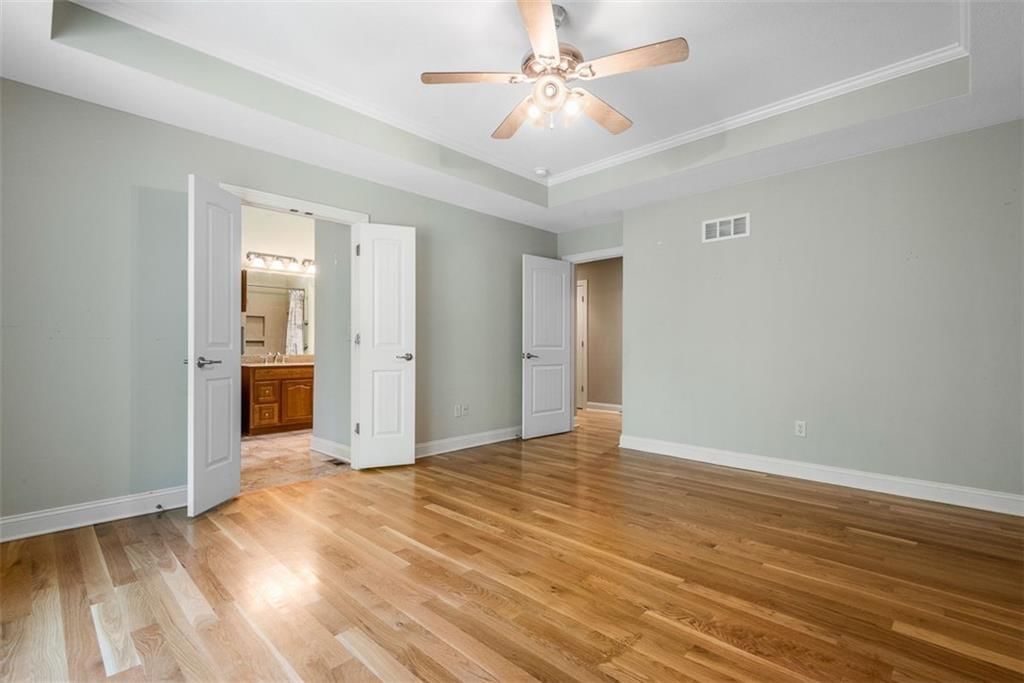 859 N Alder Street — photo 14