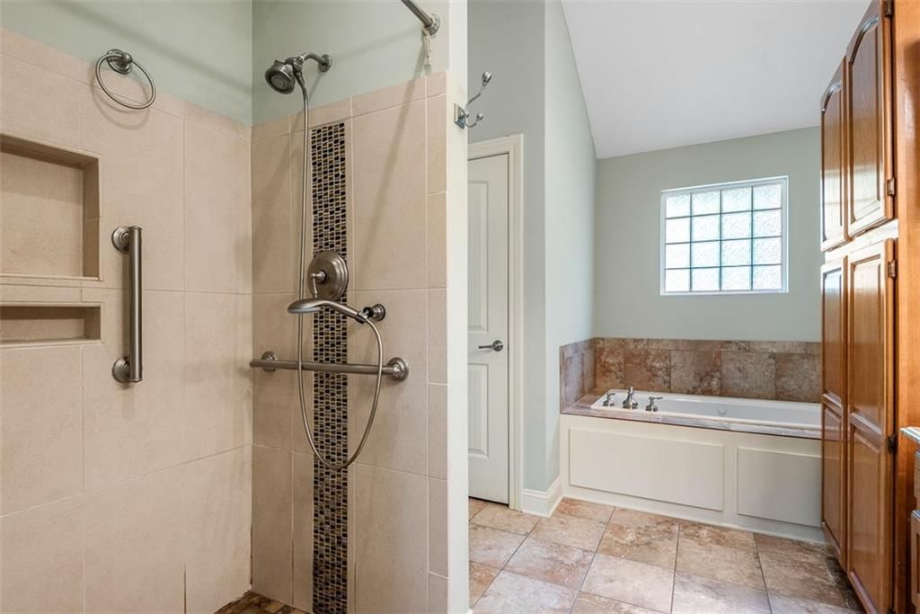859 N Alder Street — photo 16