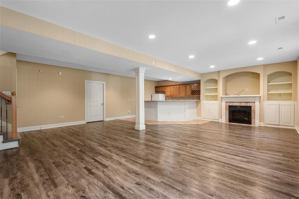 859 N Alder Street — photo 21