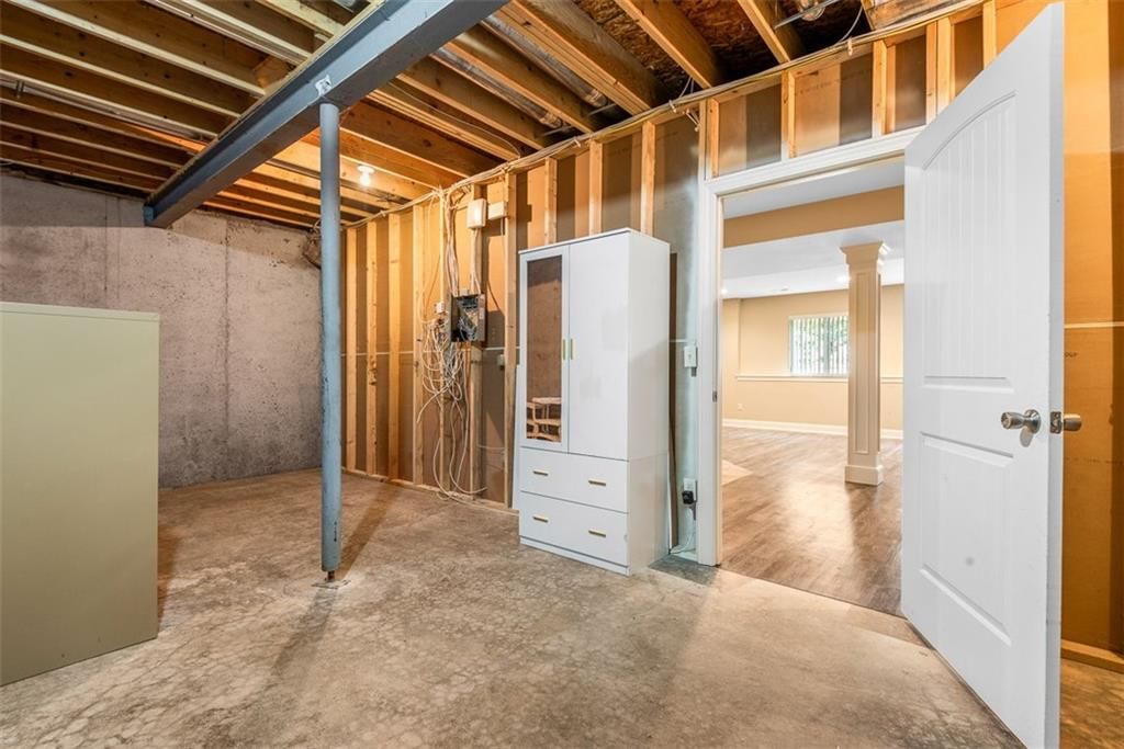 859 N Alder Street — photo 25