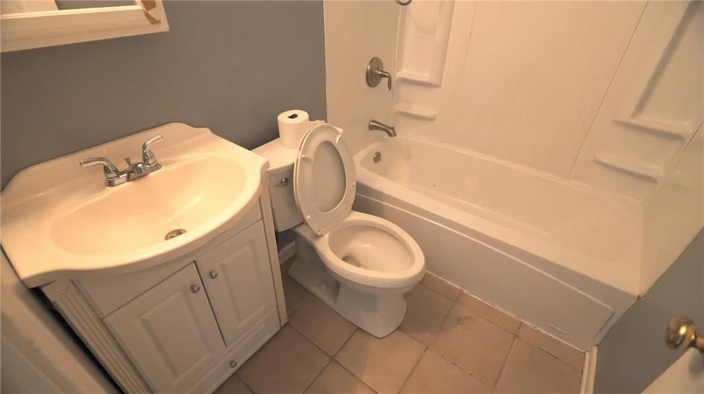1012 E Fredrickson Drive — photo 9