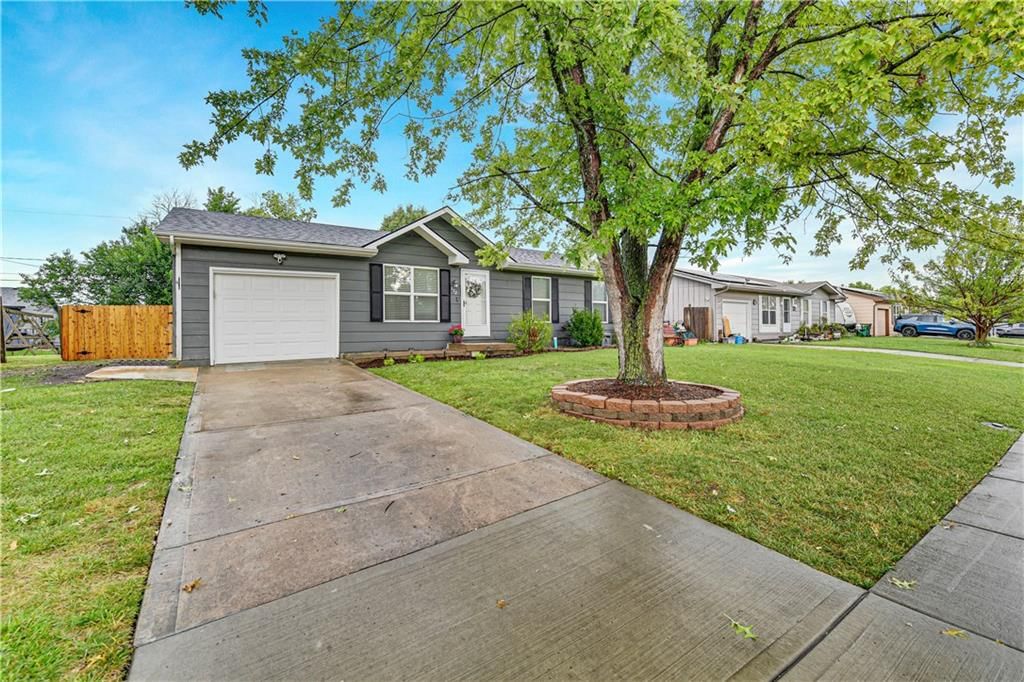 612 W Cumberland Drive — photo 3
