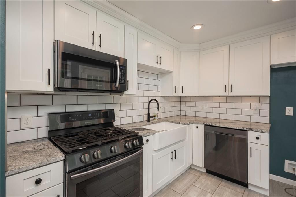9903 Harrison Street — photo 3