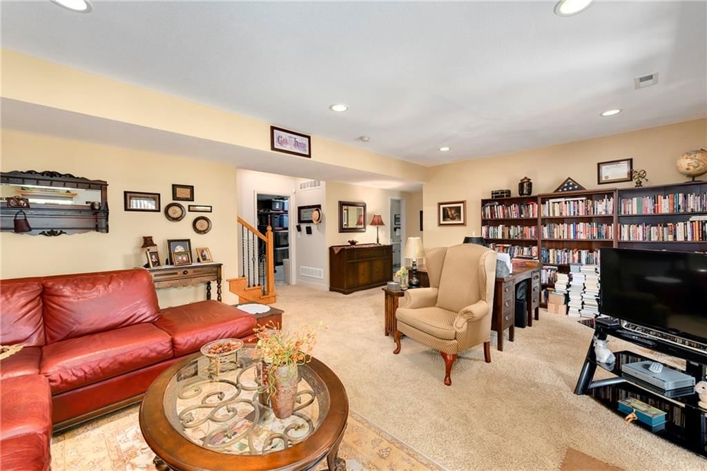 4421 Grand Court — photo 32