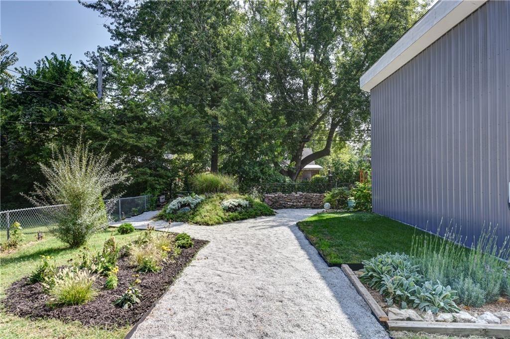 7733 Madison Street — photo 41